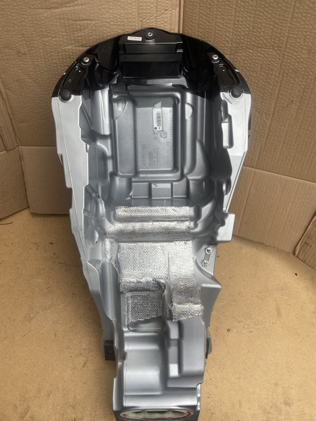 Aprilia Tuono V4 1100 FACTORY Petrol Tank Fuel Tank Tuono V4 Petrol Tank UK ONLY