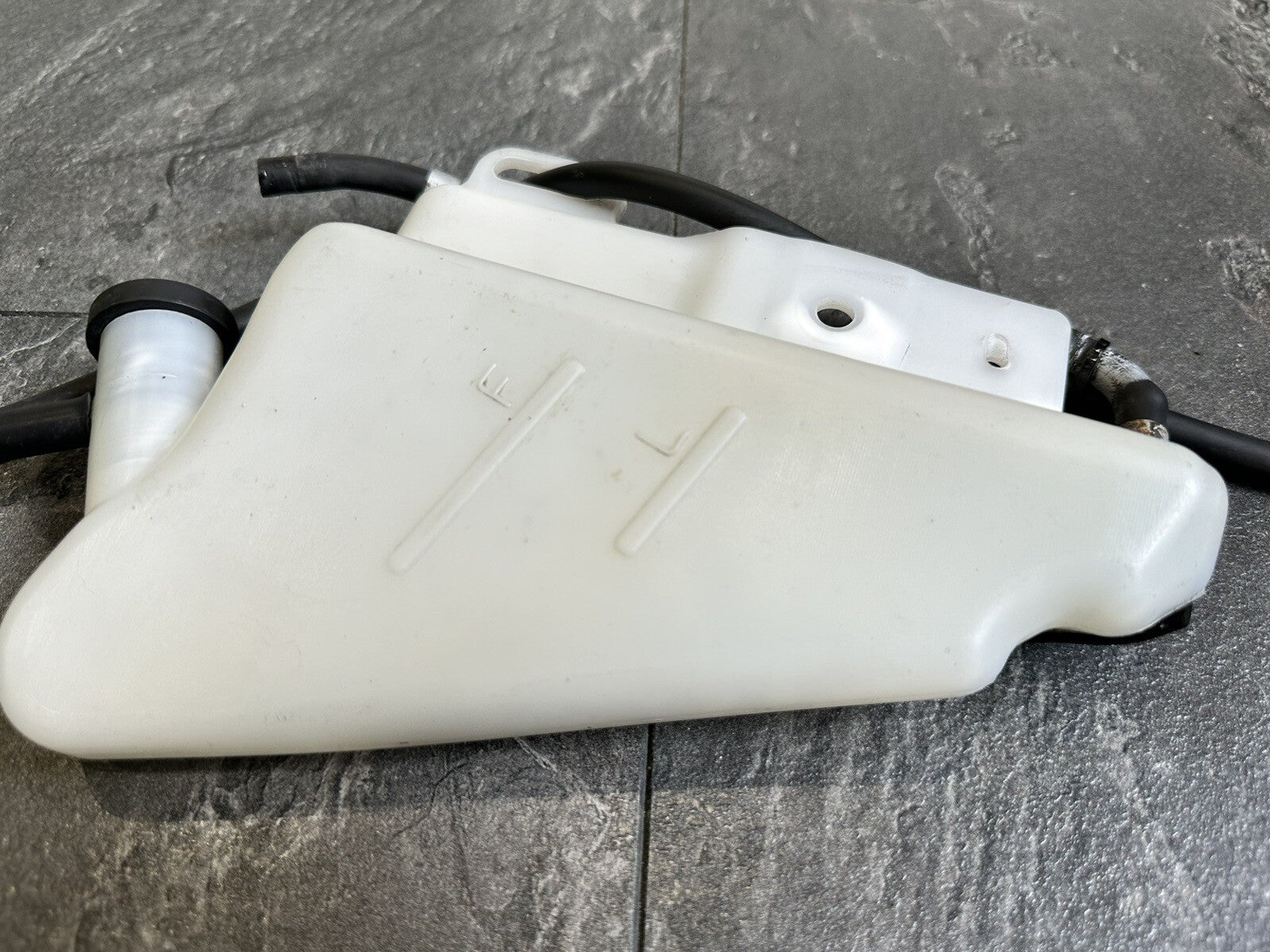 Suzuki GSXR 1000 2009 Coolant Expansion Tank Reservoir 2009-2016 Only 9715 Miles