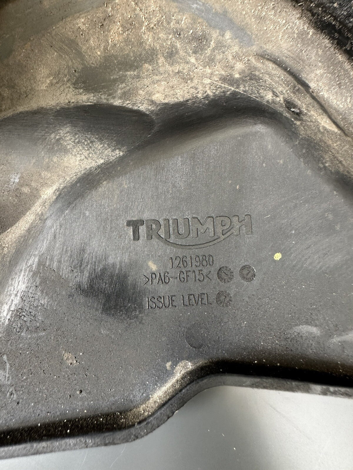 TRIUMPH SPEED TRIPLE 1200 RS RR TIGER 1200 SPROCKET COVER T1261980 2022 OEM