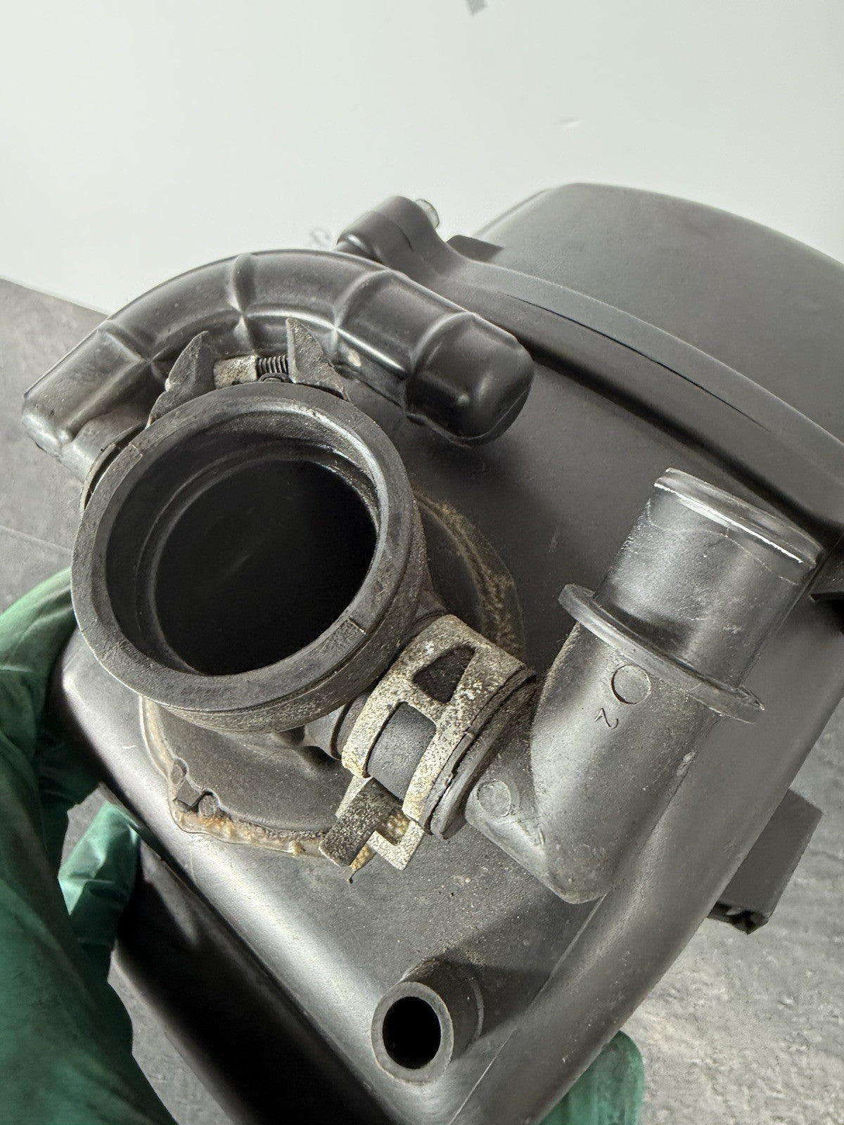 Yamaha YZF R125 R 125 2014 Airbox Air Box Filter 26983 Mile 2008-2018 OEM