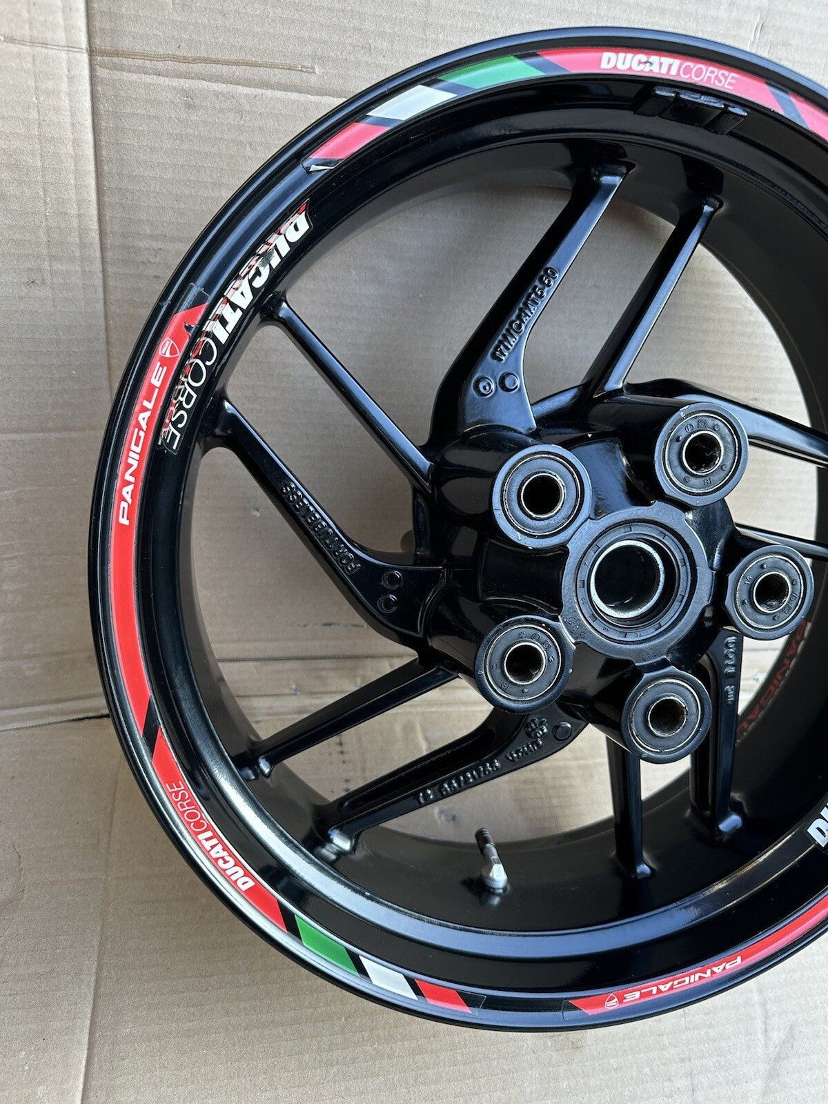 Ducati 959 Panigale rear wheel black Rear Wheel 959 Rear Wheel READ DESCRIPTION