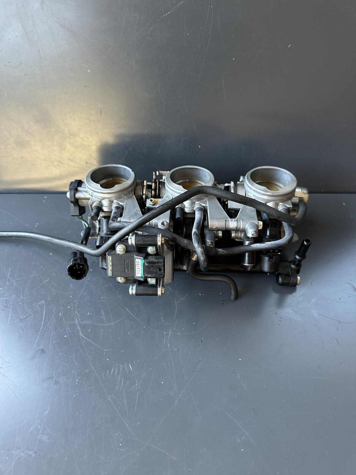Triumph Daytona 675R Throttle Bodies OEM Daytona 675R Throttle Bodies OEM 2011