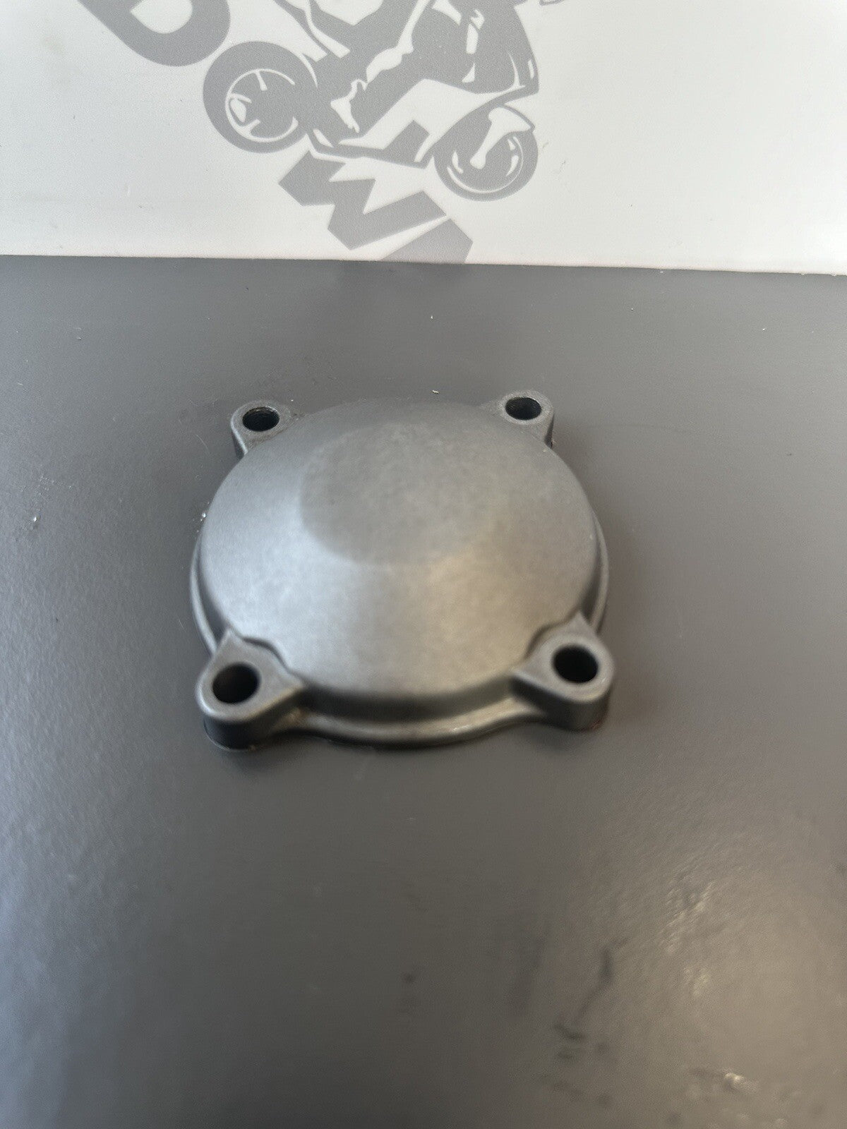 TRIUMPH STREET TRIPLE 765R RS SMALL RIGHT ENGINE COVER BALANCER COVER 2017-2019