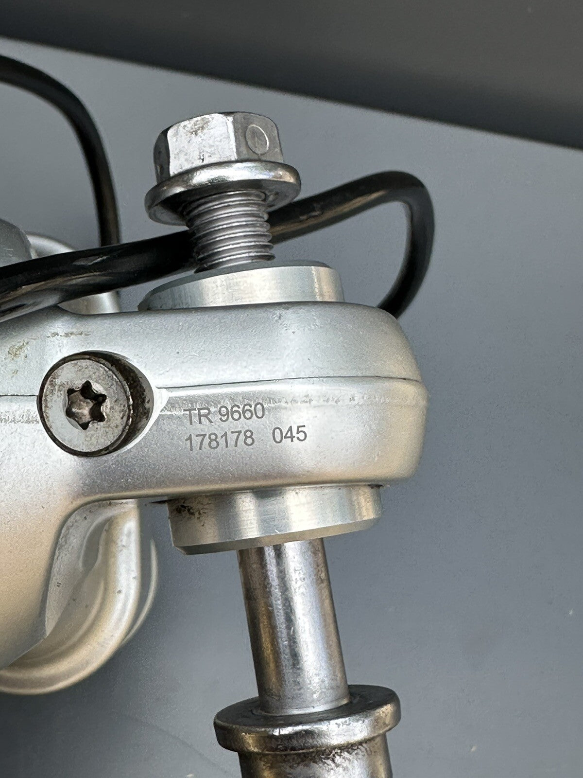 TRIUMPH SPEED TRIPLE 1200 RS 2022 OHLINS ELECTRIC REAR SHOCK ABSORBER *UK ONLY*