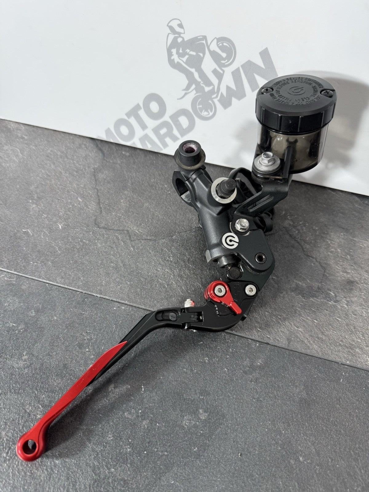 318459ef-876d-448b-9501-7c4a56cb5f84