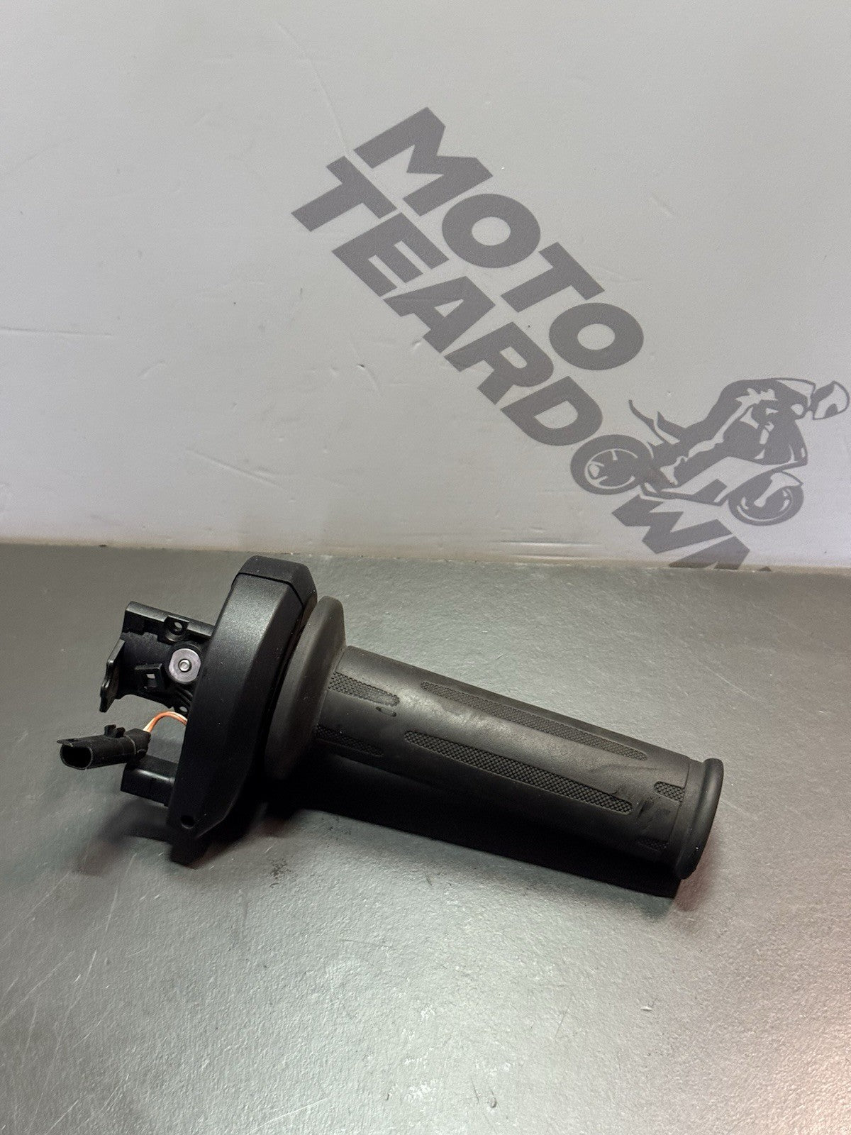 3b86a25a-8962-47c8-bf82-f8d31bce3406