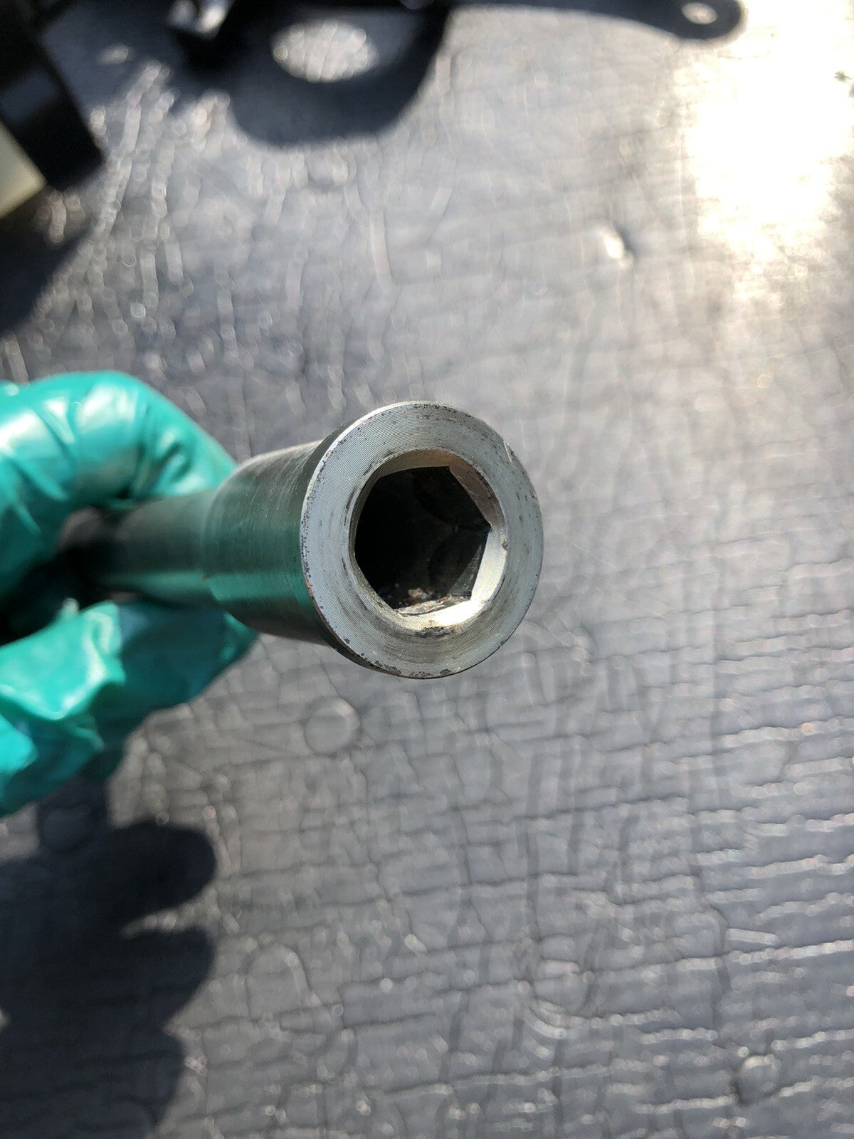 Kawasaki Z1000R Z1000 Front Wheel Spindle Bolt Only 7317 Miles 2018 OEM
