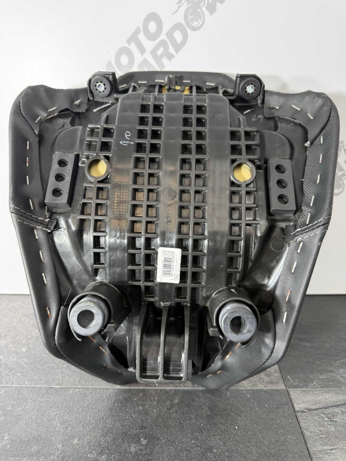 b5879ee1-893a-41f6-ae25-0dd39c9b1431