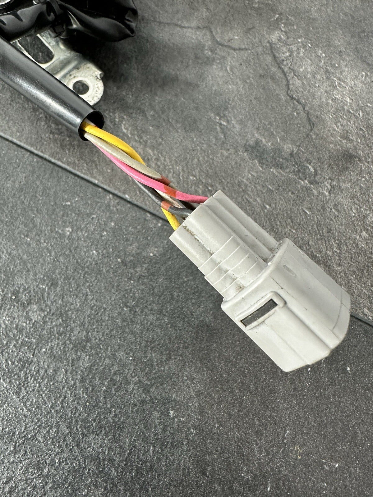Suzuki GSXR 1000 2014 Regulator Rectifier Reg Rec 22774 Miles 2009-2016 OEM