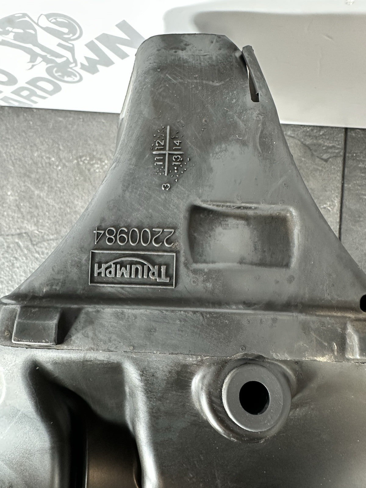 Triumph Street Triple 675 R 2015 Airbox & Air Filter 2013-2016 16470 Miles OEM