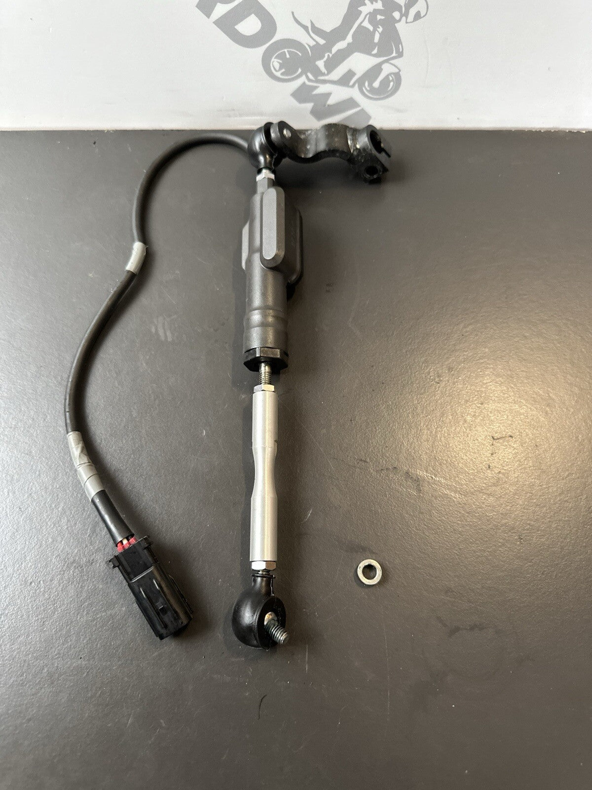 YAMAHA MT-09 SP Gear Shifter - B7N824800000 Yamaha MT09 SP Quickshifter OEM 2022