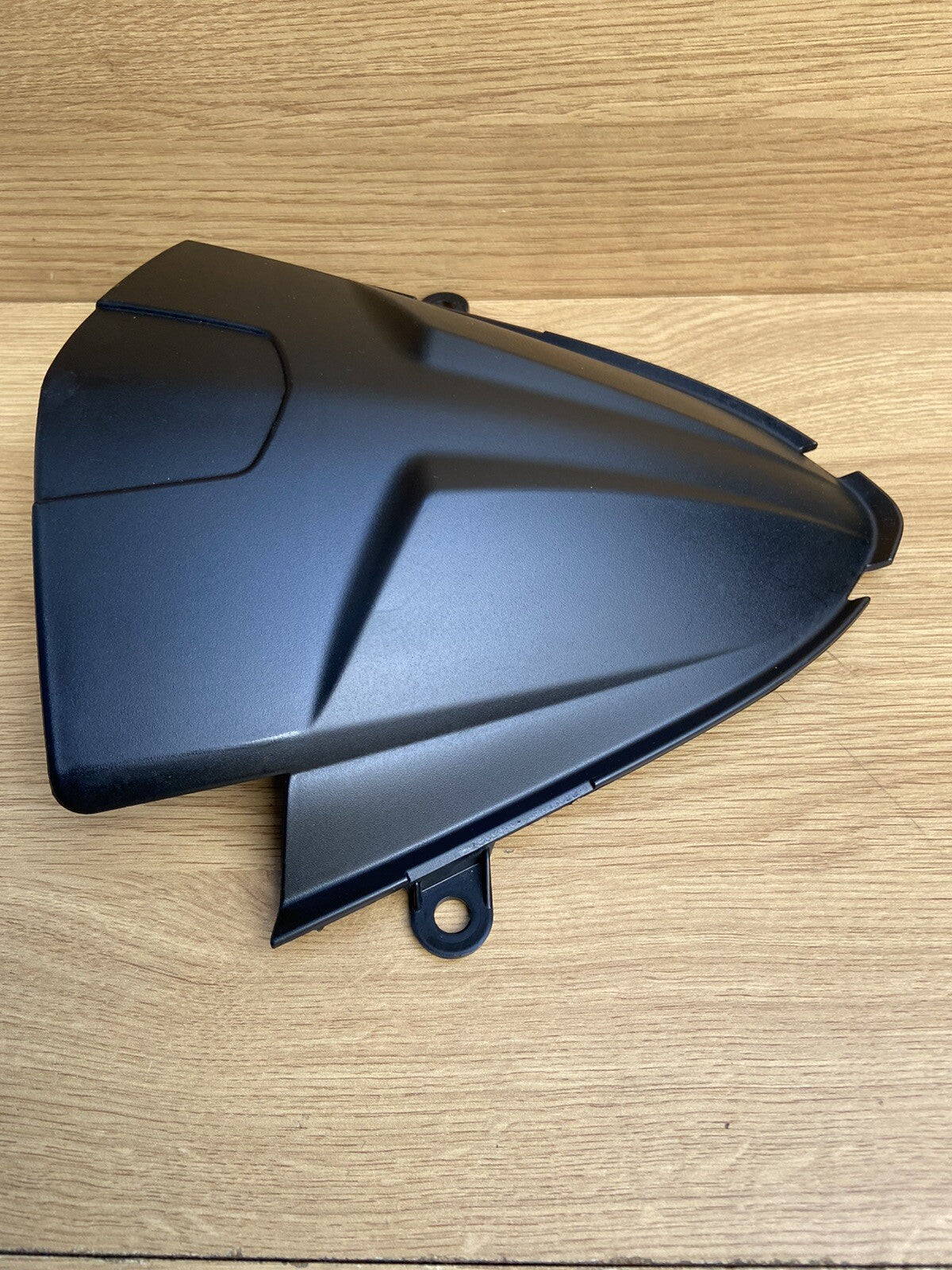 Aprilia Tuono V4 1100 Factory 2017 clock surround fairing panel OEM 2B003548