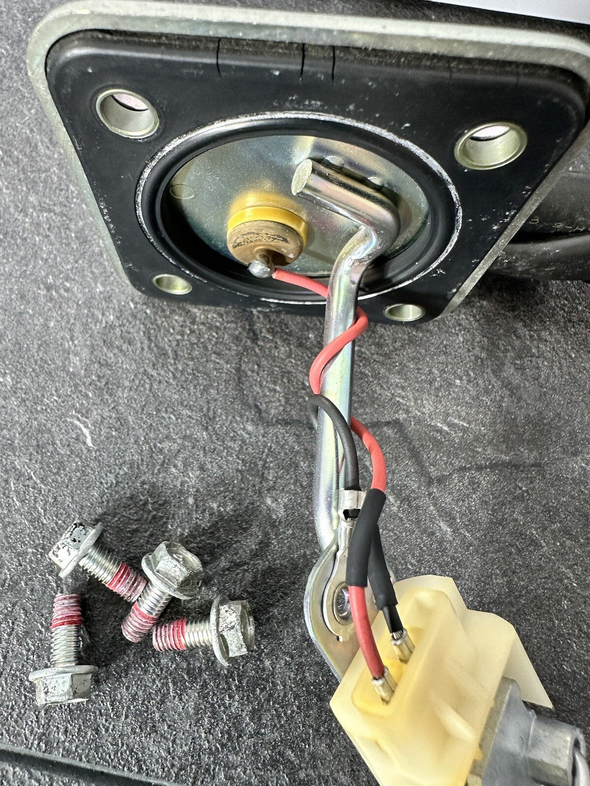 Kawasaki Z800 2016 Fuel Level Sensor Petrol Gauge 12691 Miles 2013-2018 OEM