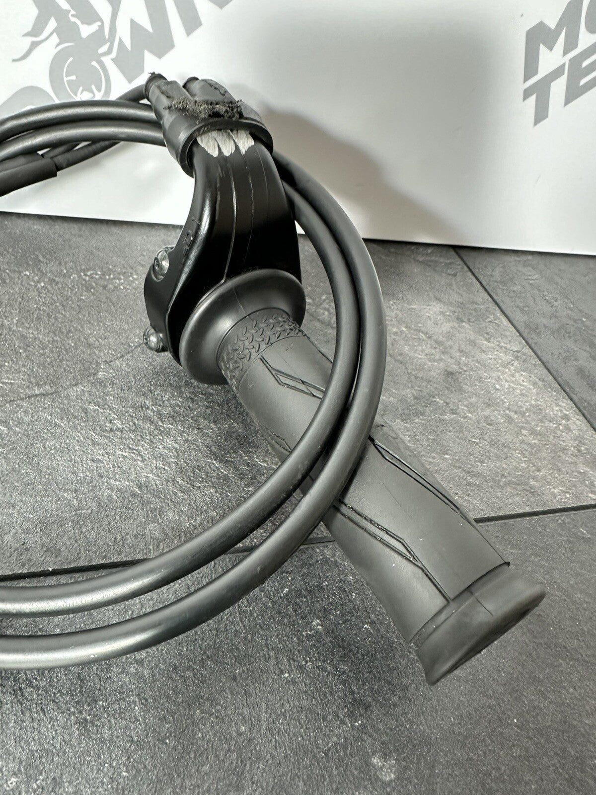 bf20dea6-f449-454b-90c9-9918c90573dc