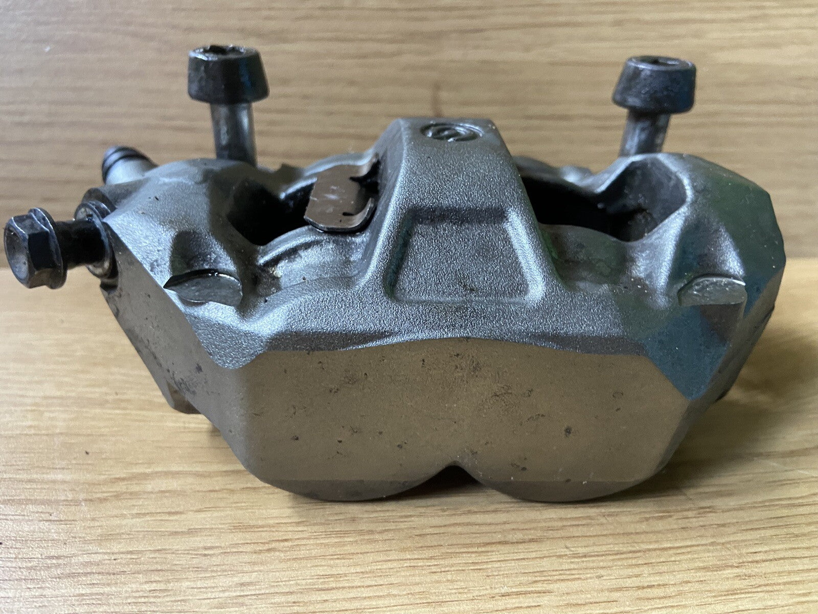 Triumph Street Triple 765 RS BREMBO FRONT BRAKE CALIPERS Brembo Monobloc M50 OEM