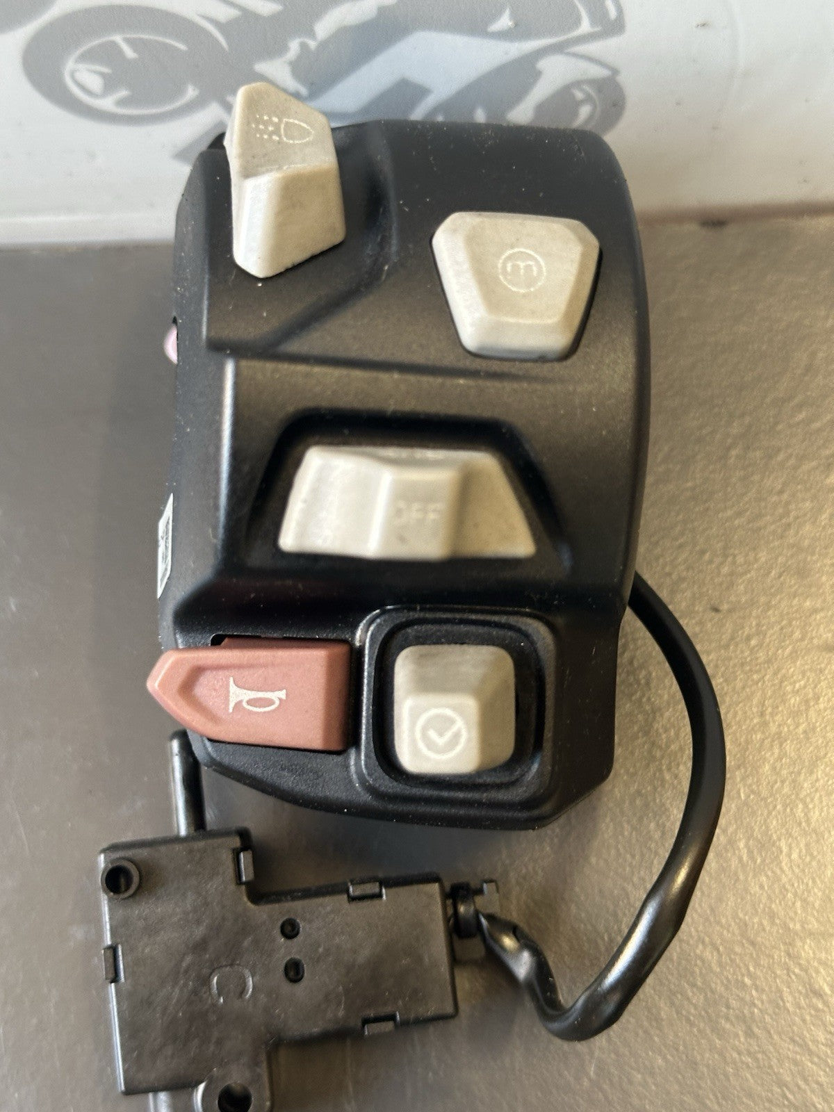 TRIUMPH STREET TRIPLE 765R LEFT HAND SWITCH CUBE T2049728 Left Switch OEM 2017