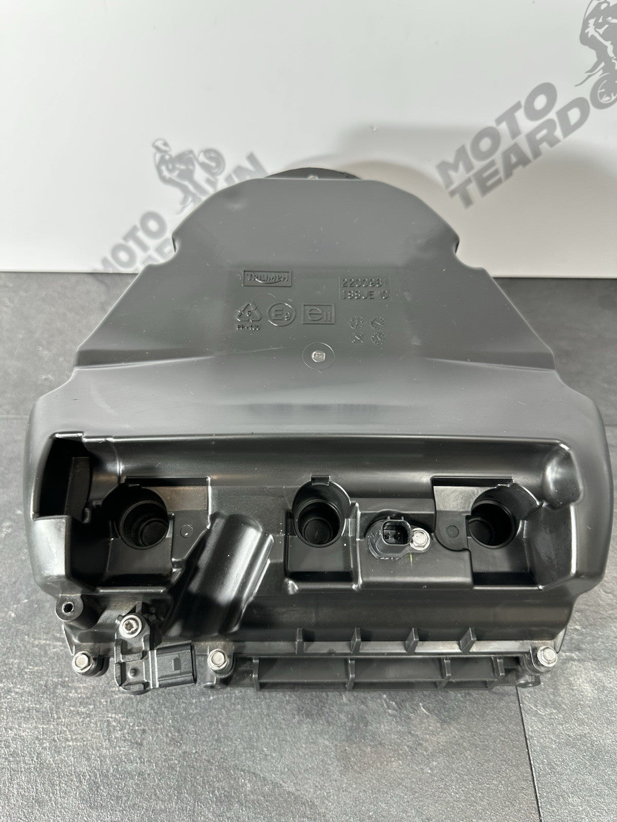 Triumph Street Triple 675 R 2015 Airbox & Air Filter 2013-2016 16470 Miles OEM