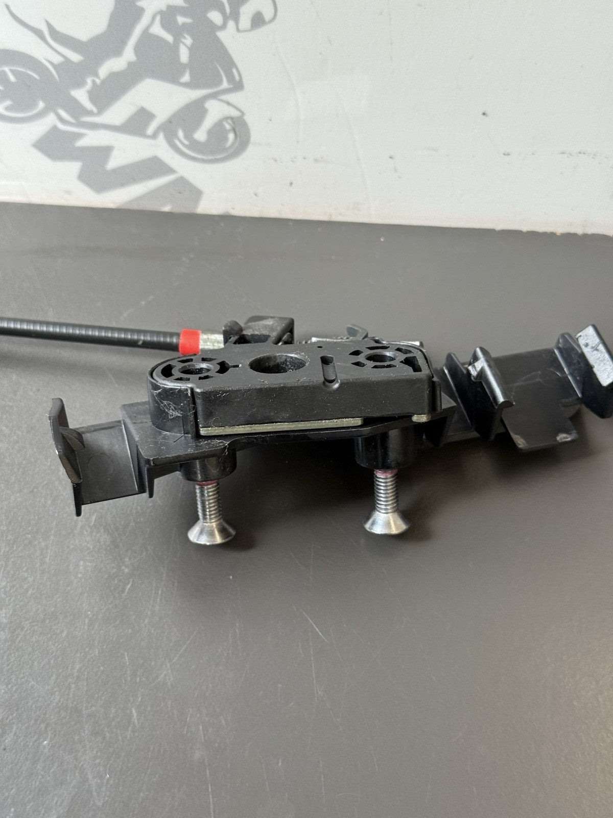 bcb85eee-52d6-4eaa-a6b1-c609bb27db54