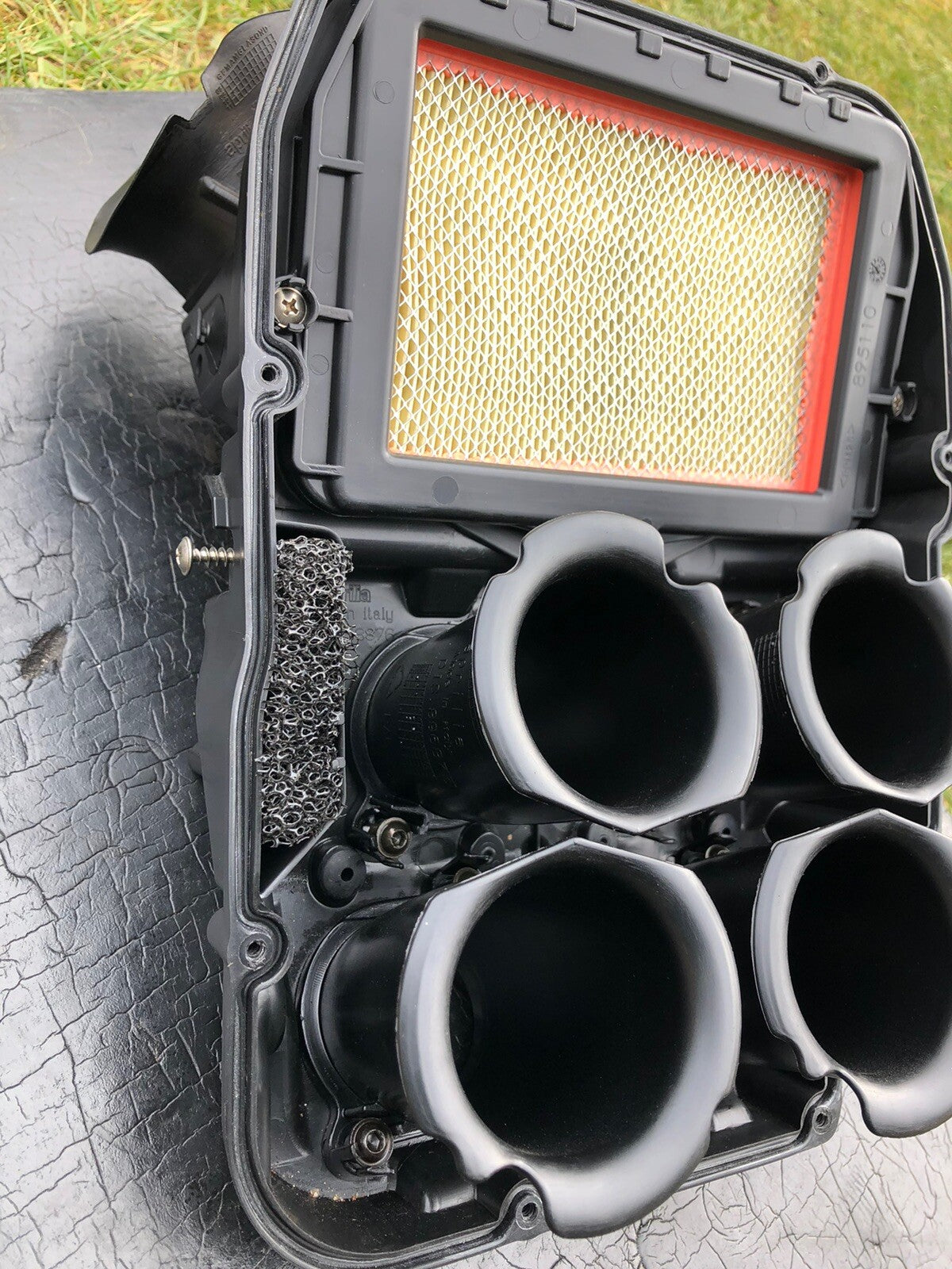 Aprilia Tuono V4 1100 Airbox Complete Air Filter OEM 2019 Only 970 Miles RSV4