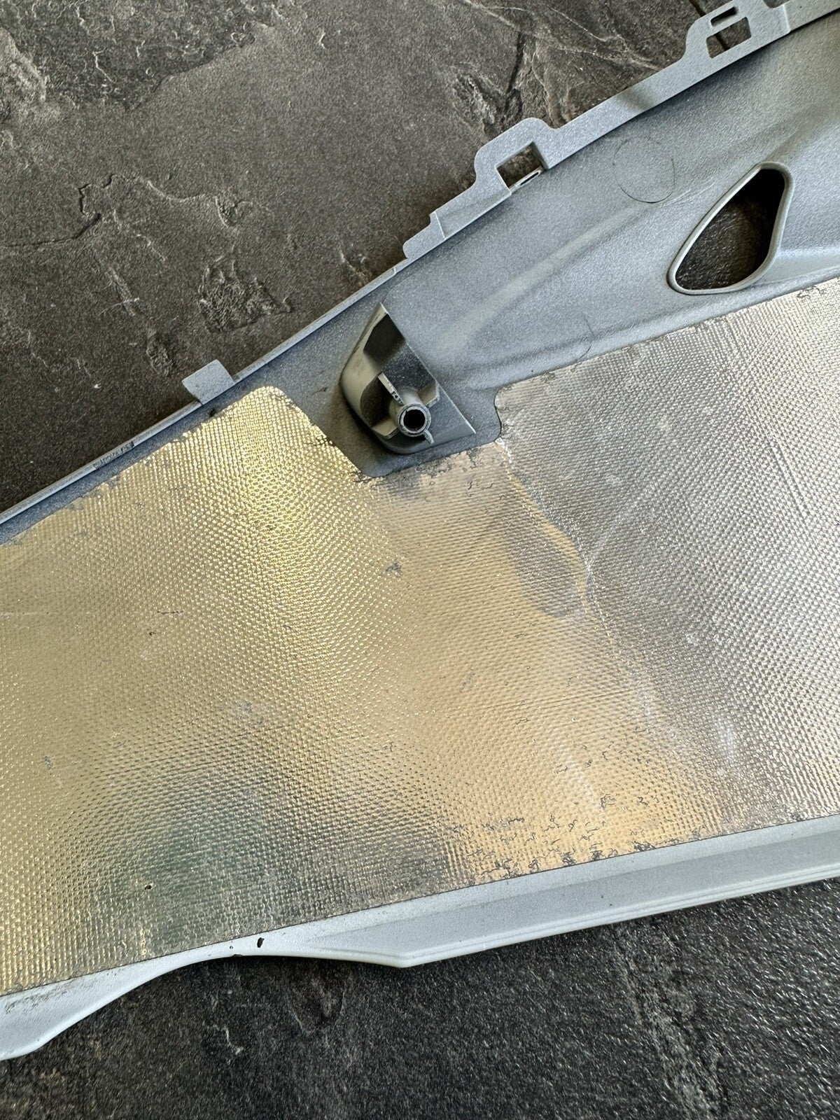Suzuki GSXR 1000 2009 Right Belly Pan Lower Fairing Cowl 2009-2016 9715 Miles