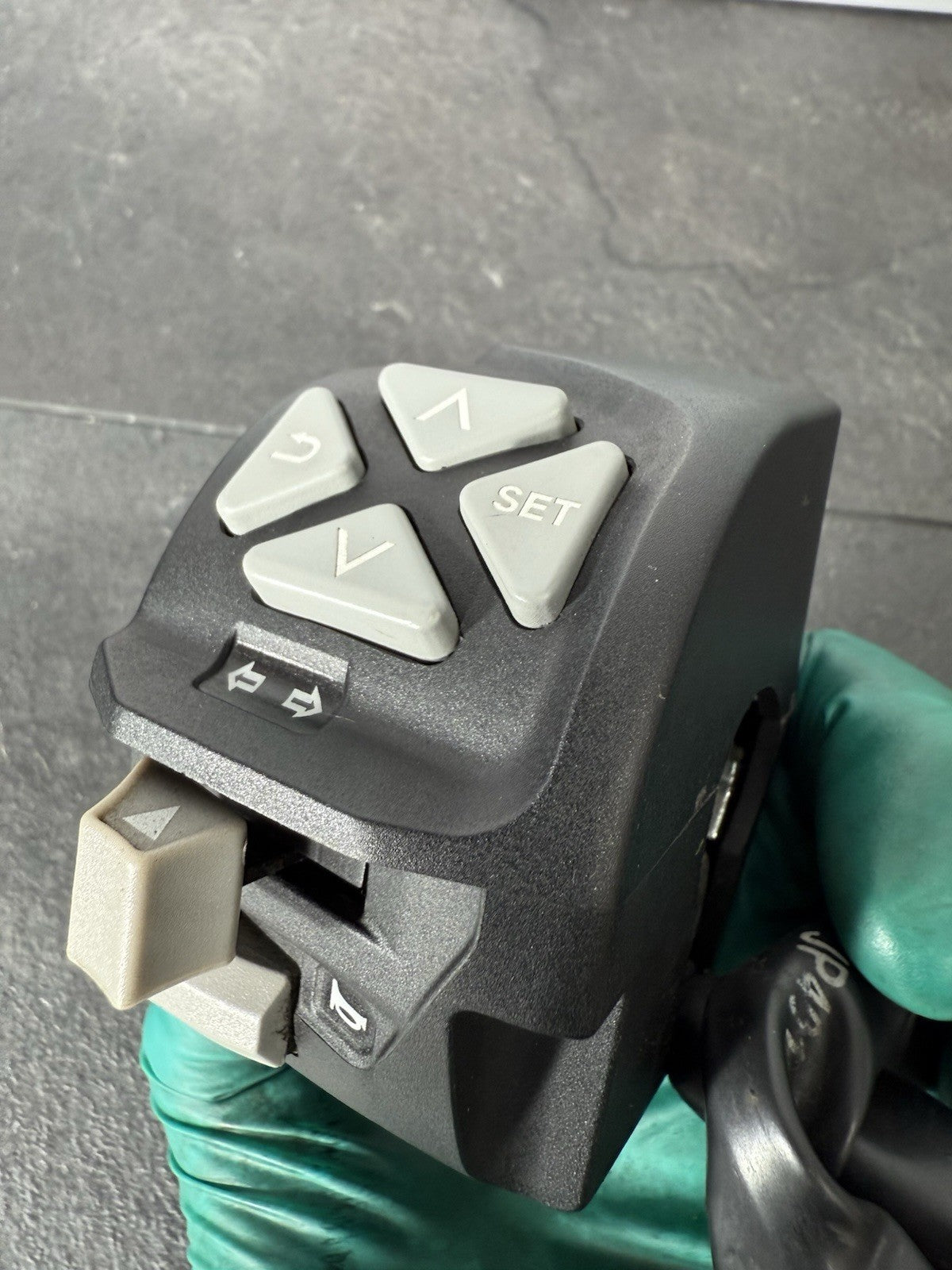 3edfb221-66a3-4ec0-9ba2-37669d71da3d