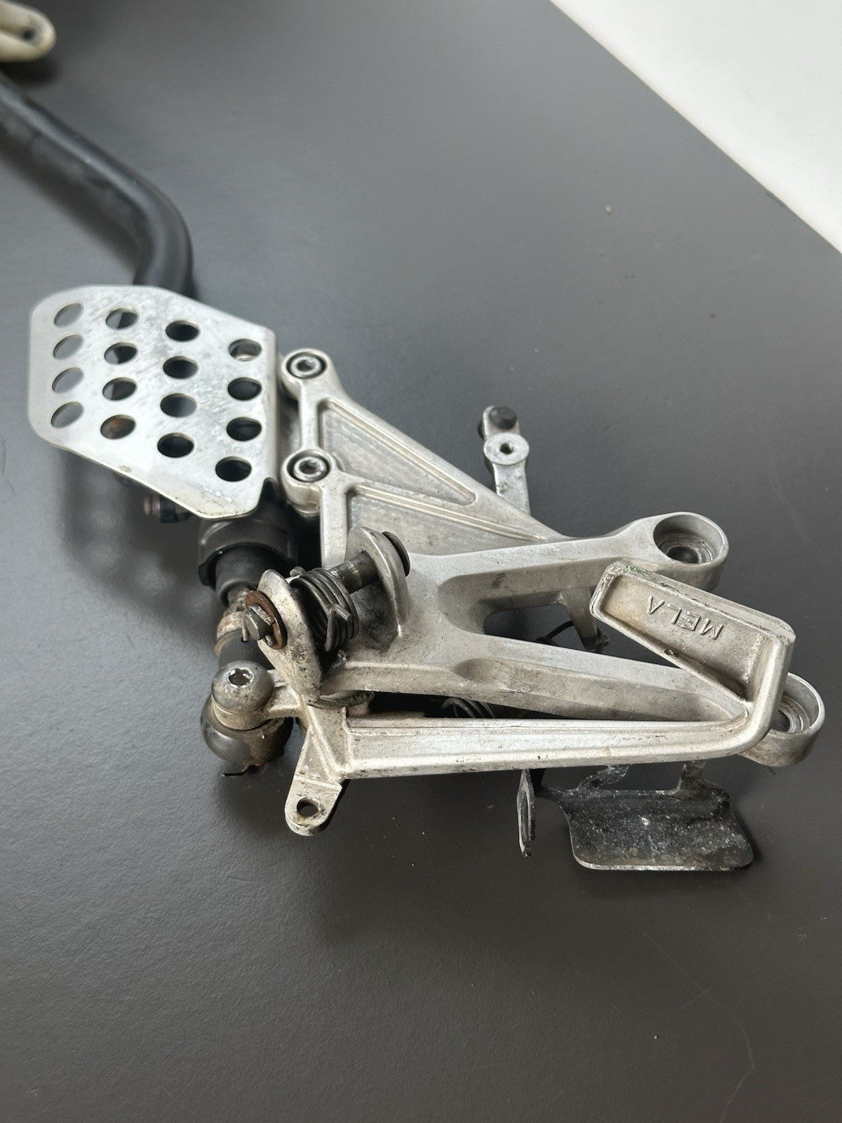 HONDA CBR1000RR FIREBLADE Right Front Footrest Hanger 2004-2005 SPARES/REPAIRS