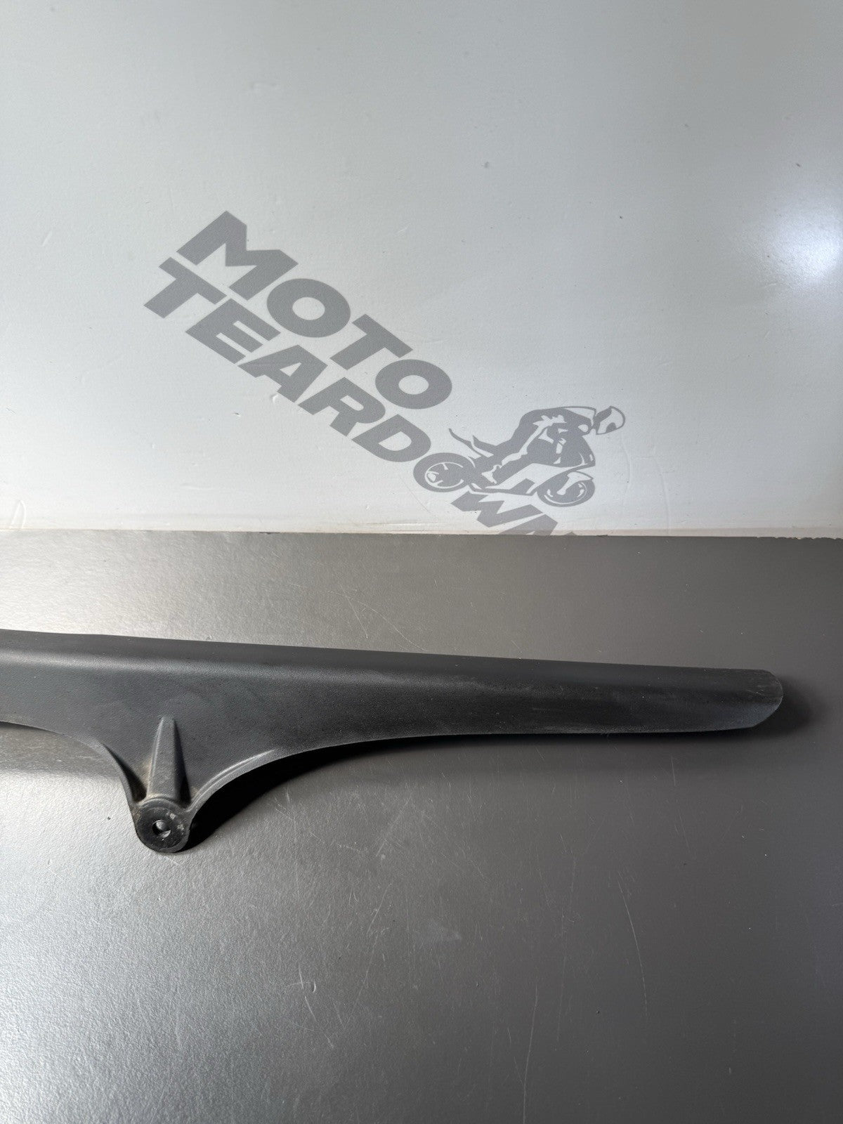 TRIUMPH STREET TRIPLE 675R 675 CHAIN GUARD 675R Chain Guard T2050400 2007-2011