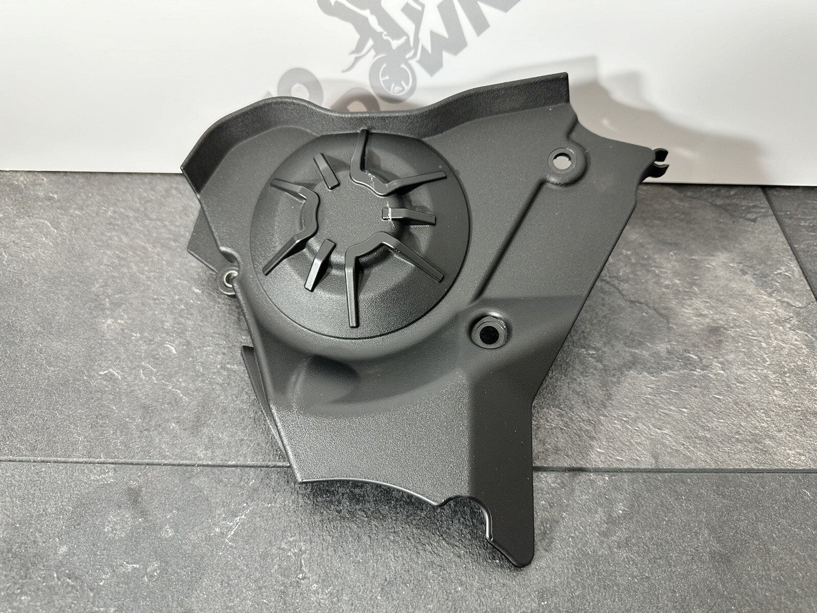 Aprilia Tuono V4 1100 Factory 2020 Front Sprocket Cover 6889 Miles OEM 2019