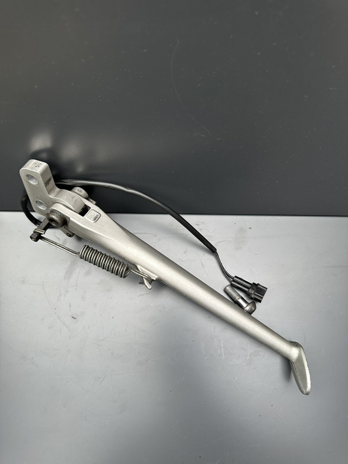TRIUMPH DAYTONA 675 R KICKSTAND SIDE KICK STAND And Stand Switch 675R Kick Stand