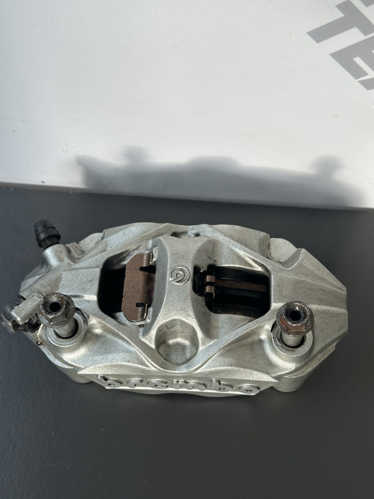 Suzuki GSXR600 GSXR750 Front brake calipers Brembo Monoblock 2011 - 2017 108mm