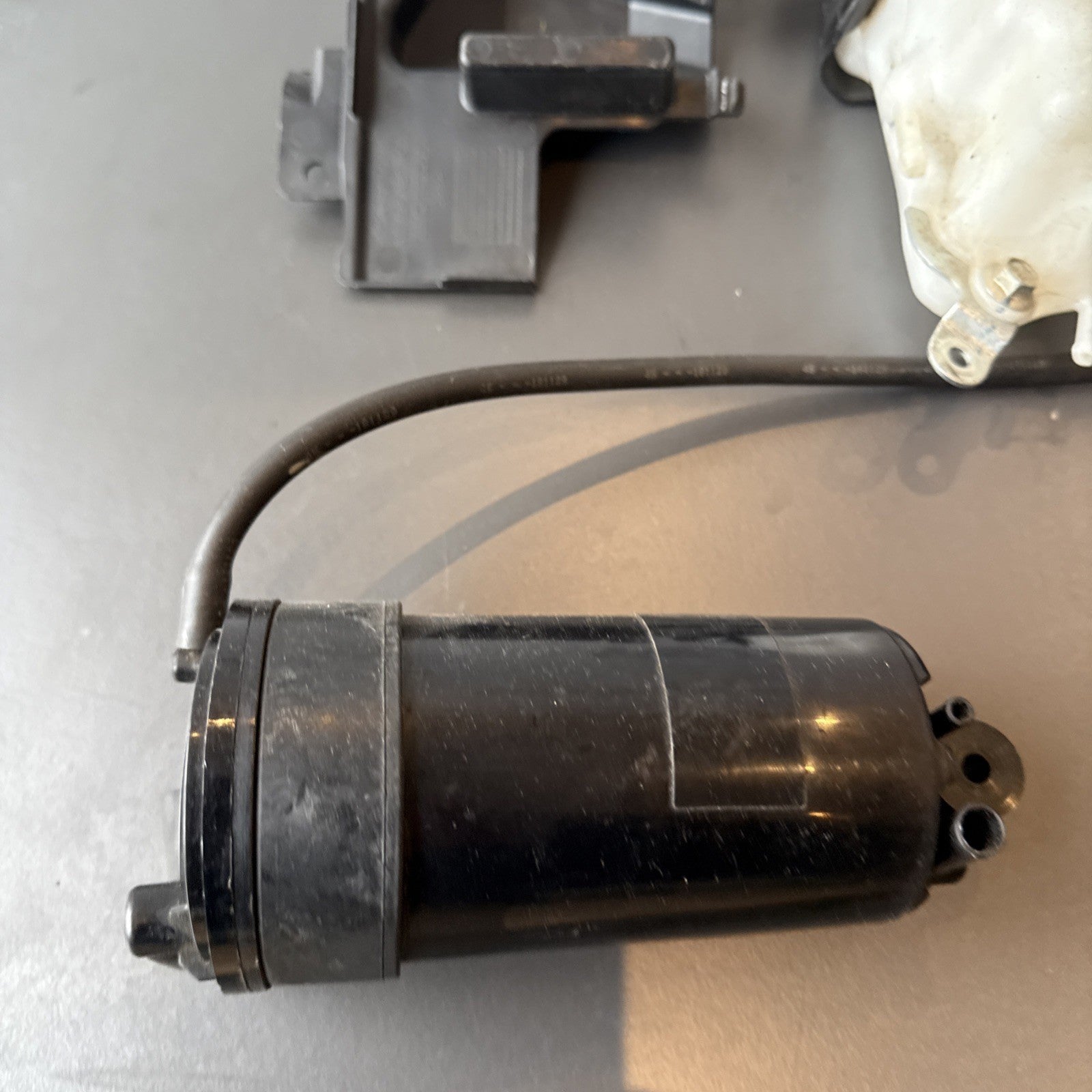 ae7d8403-6587-41ef-a5a3-cfc8a2ebaf7f