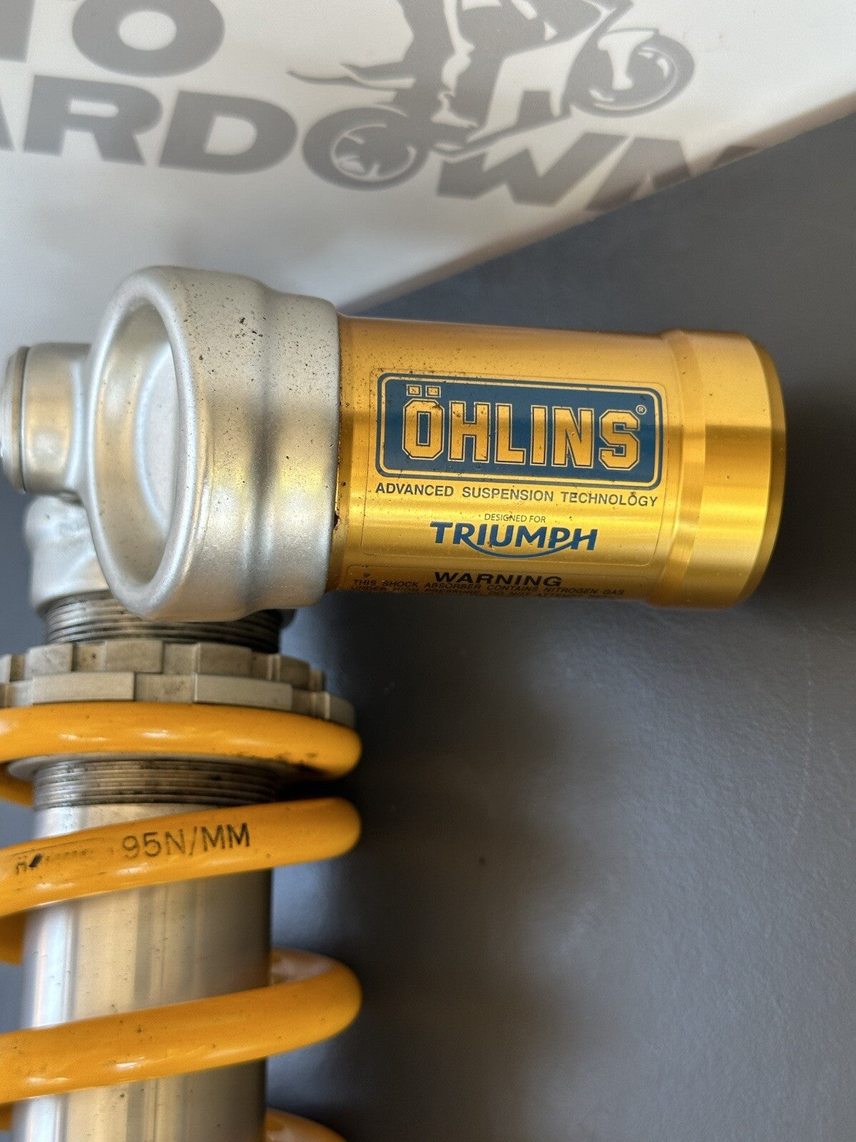TRIUMPH STREET TRIPLE 765 RS OHLINS REAR SHOCK 2019 - *UK ONLY* 8126m Ohlins
