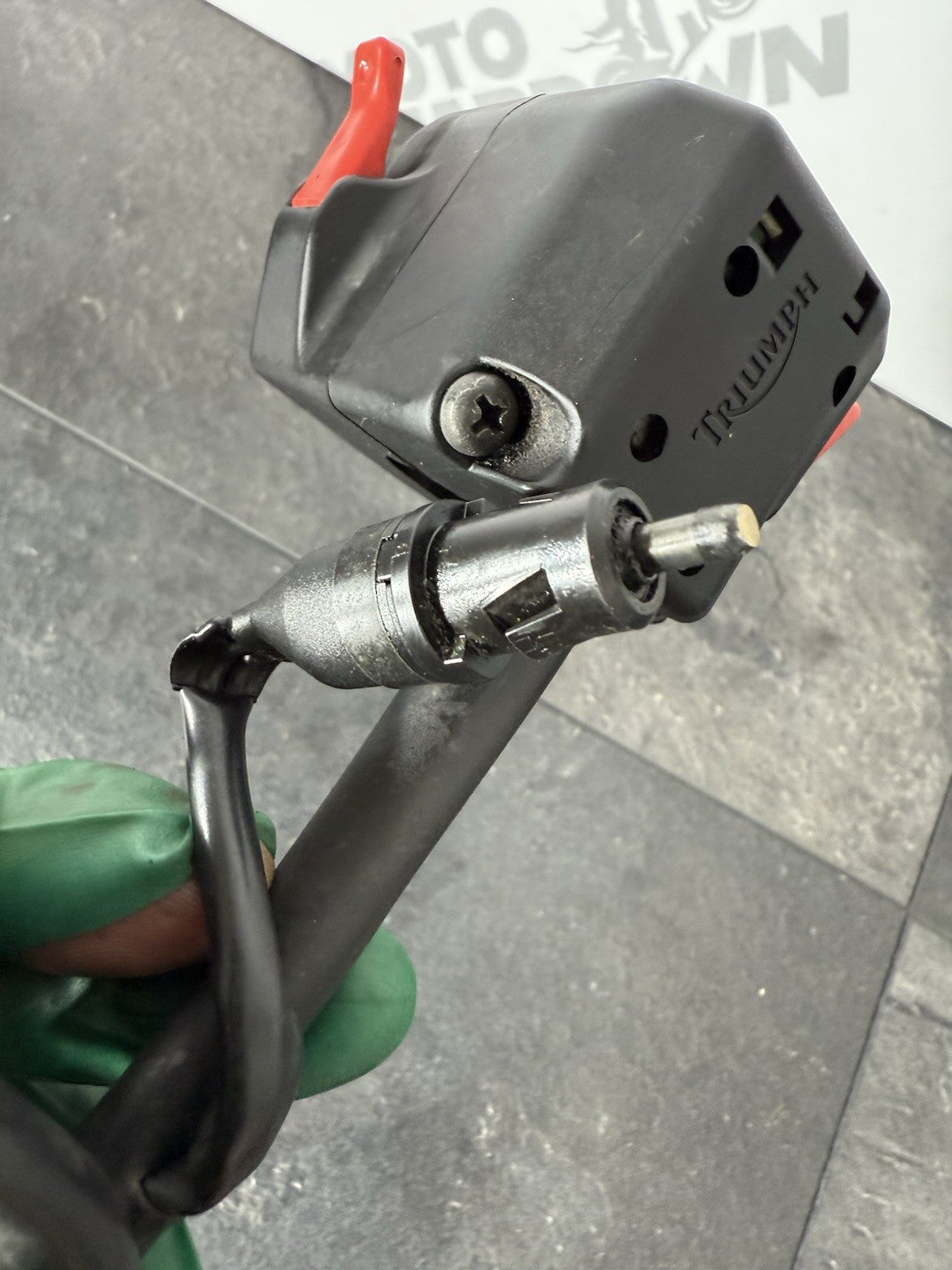 f5a8532d-e2f0-4a9d-8afe-1e7b172aa183