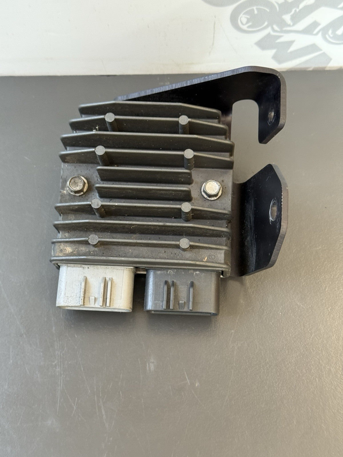 Triumph Street Triple 675 675R Regulator Rectifier 2007-2011 OEM 675 Regulator