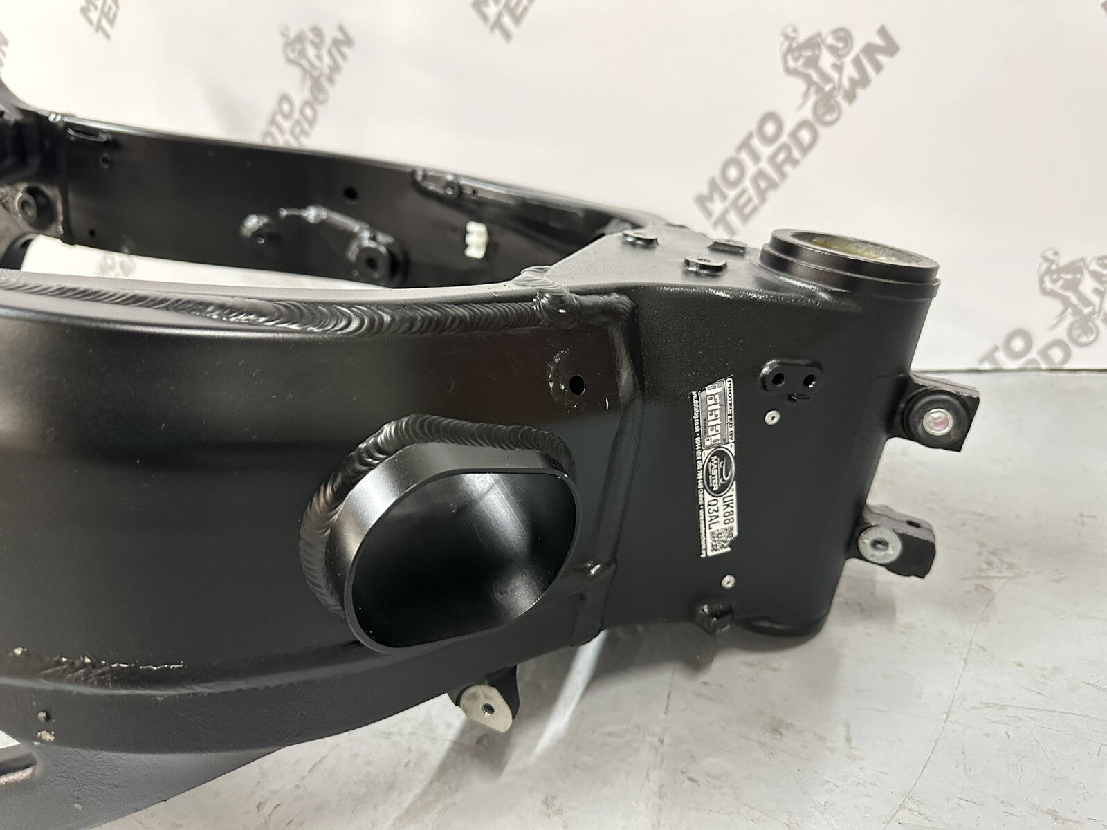 Suzuki GSXR 1300 2016 HAYABUSA Main Frame Chassis *CATEGORY N* 18408 Miles GEN 2