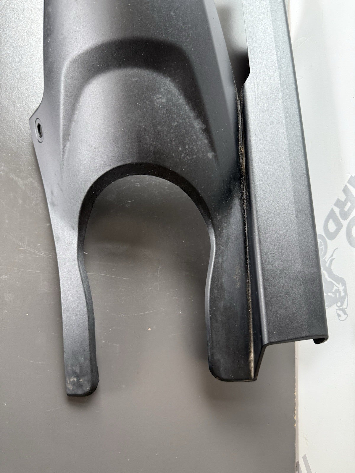 TRIUMPH TRIDENT 660 Rear Mudguard Rear Hugger Chain Guard 2021-2024 T2053300 OEM