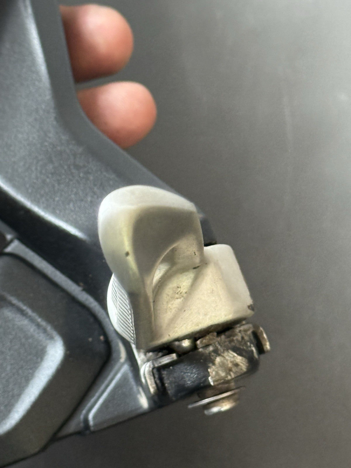 TRIUMPH TRIDENT 660 Right Rear Footrest Hanger - T2086606 2021-2024 RT Footrest