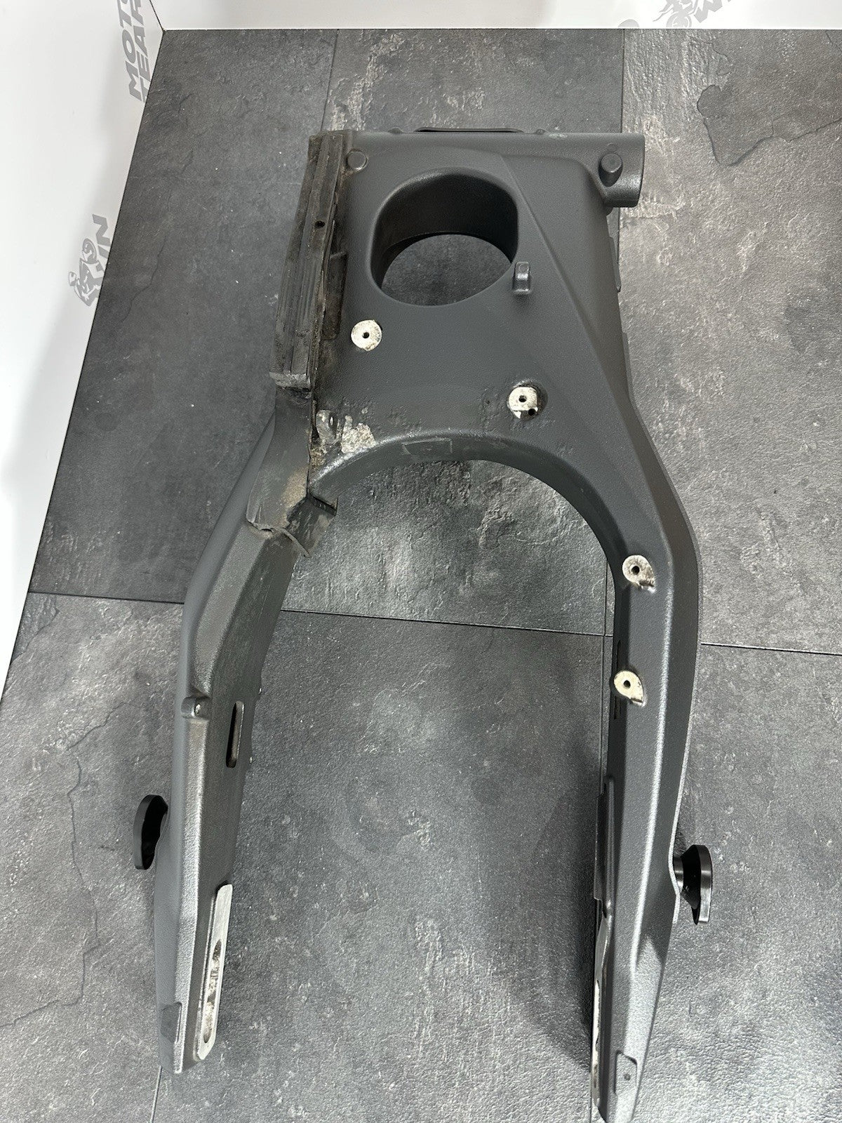 Triumph Street Triple 675 R 2015 Swingarm Swinging Arm 2013-2016 16470 Miles OEM