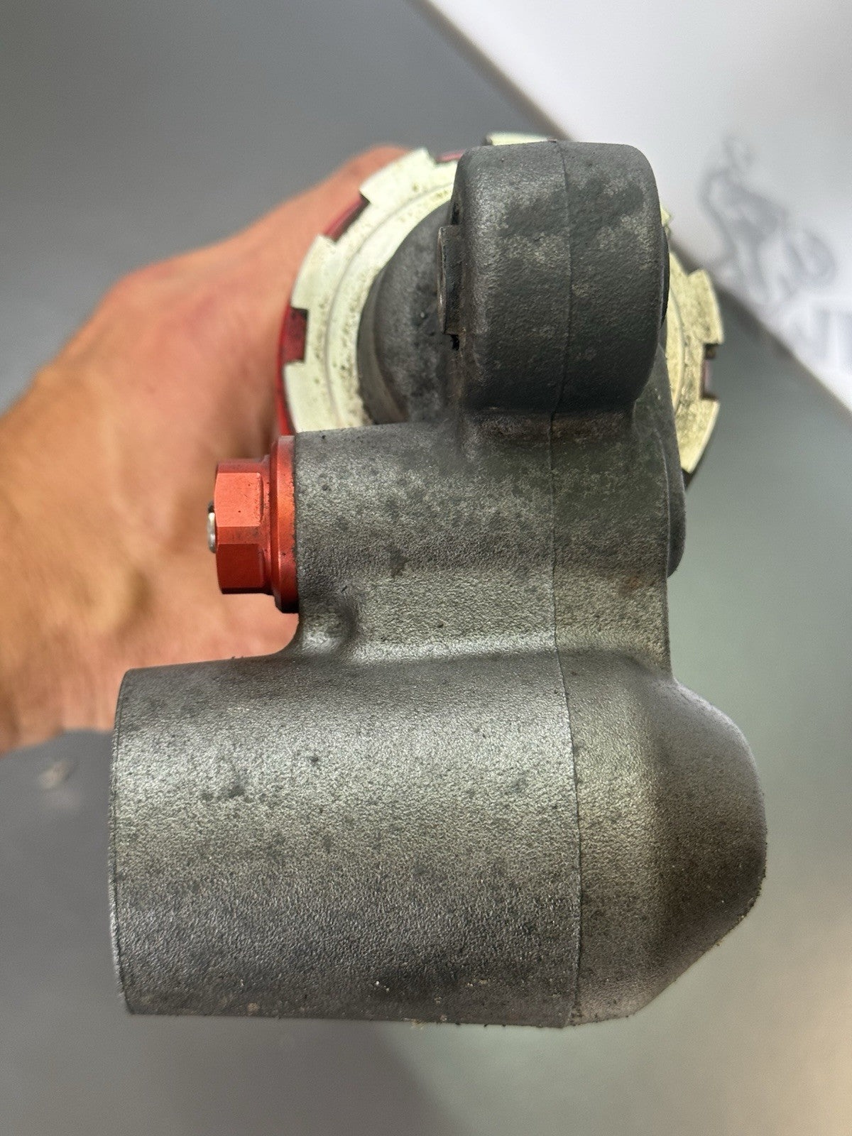 f29556b3-832e-4a2c-845f-694bb014bea2