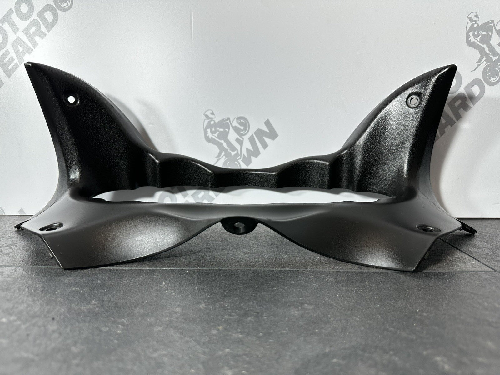 Suzuki GSXR 1300 2016 HAYABUSA Speedo Surround Infill Panels 18408 Miles OEM