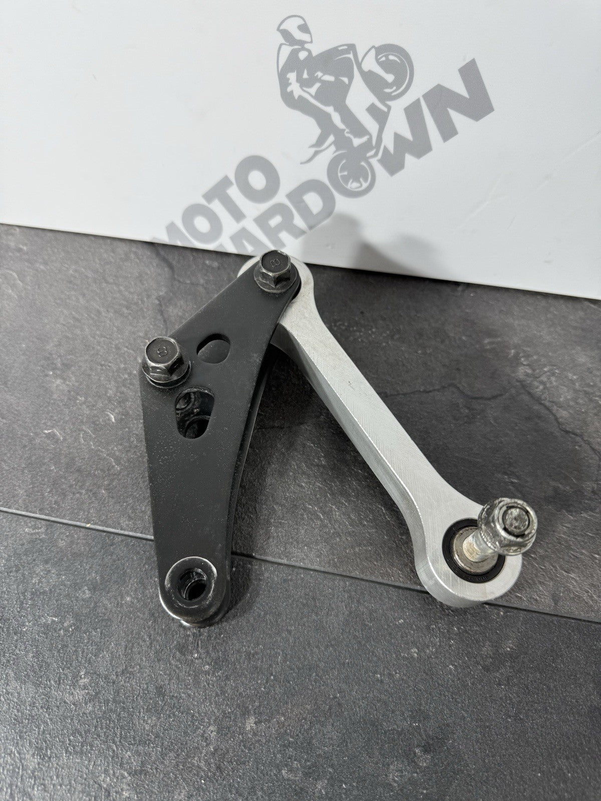 5e74ab62-307e-4a60-810c-f823cbcee7db