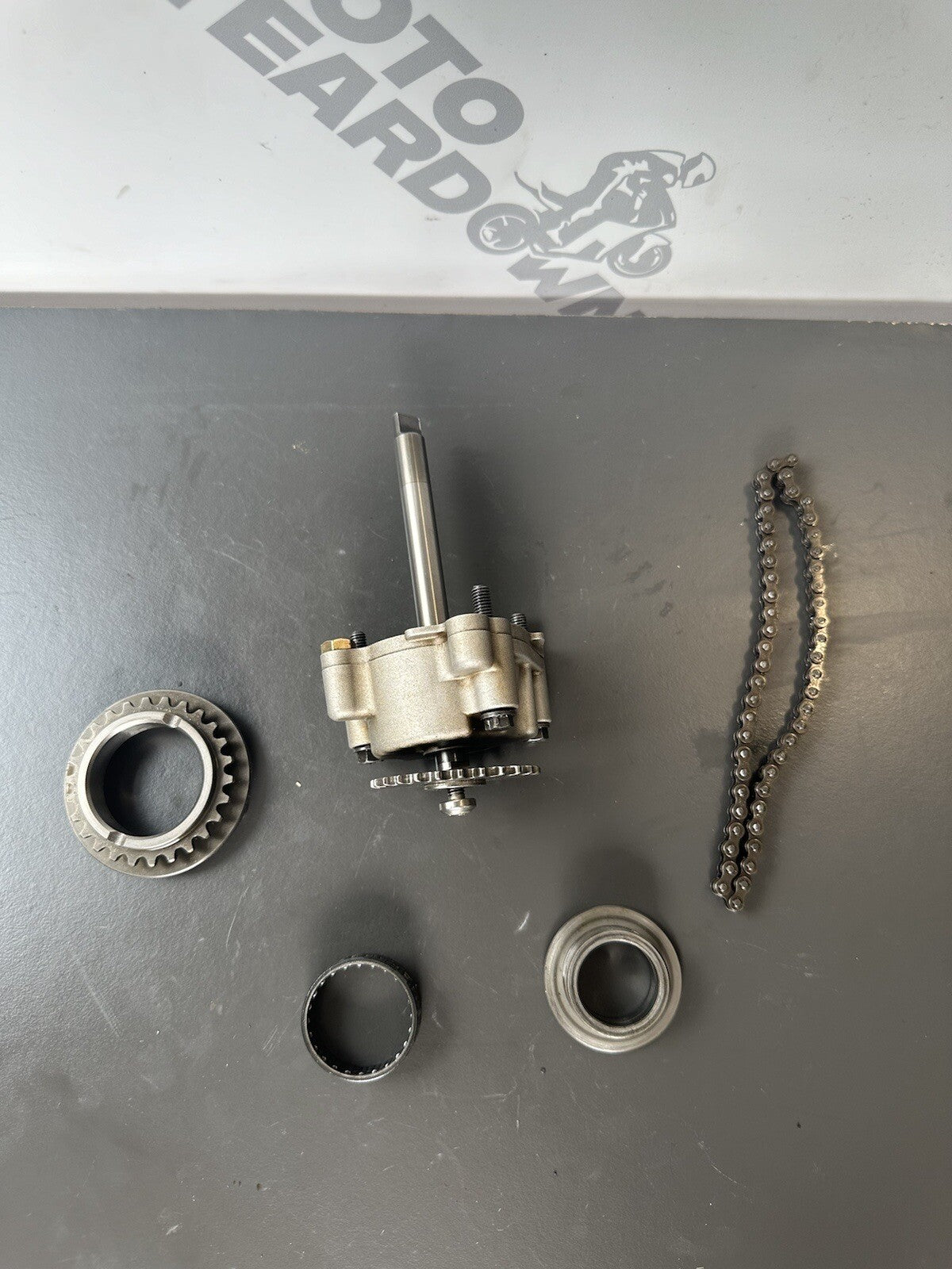 Triumph SPEED TRIPLE 1050 2011-2015 Oil Pump Speed Triple Oil Pump 2011-2015 OEM