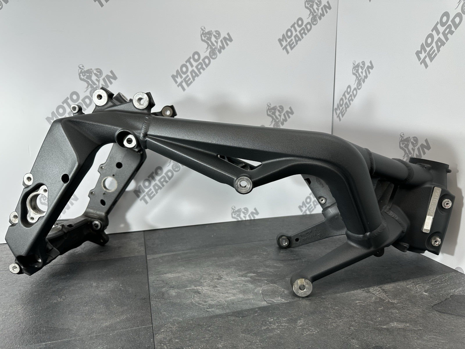 Triumph Street Triple 675 R 2015 Frame With V5 Main Frame 2013-2016 16470m CAT N