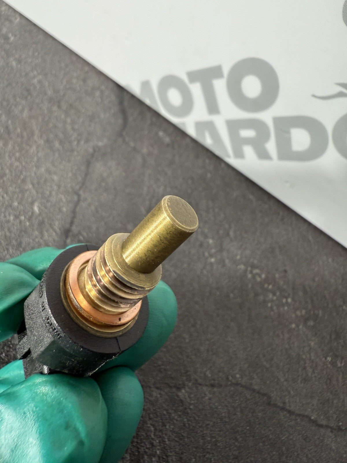 Triumph Street Triple 765 R 2017 Temperature Sensor 18498m 2018-2021 OEM