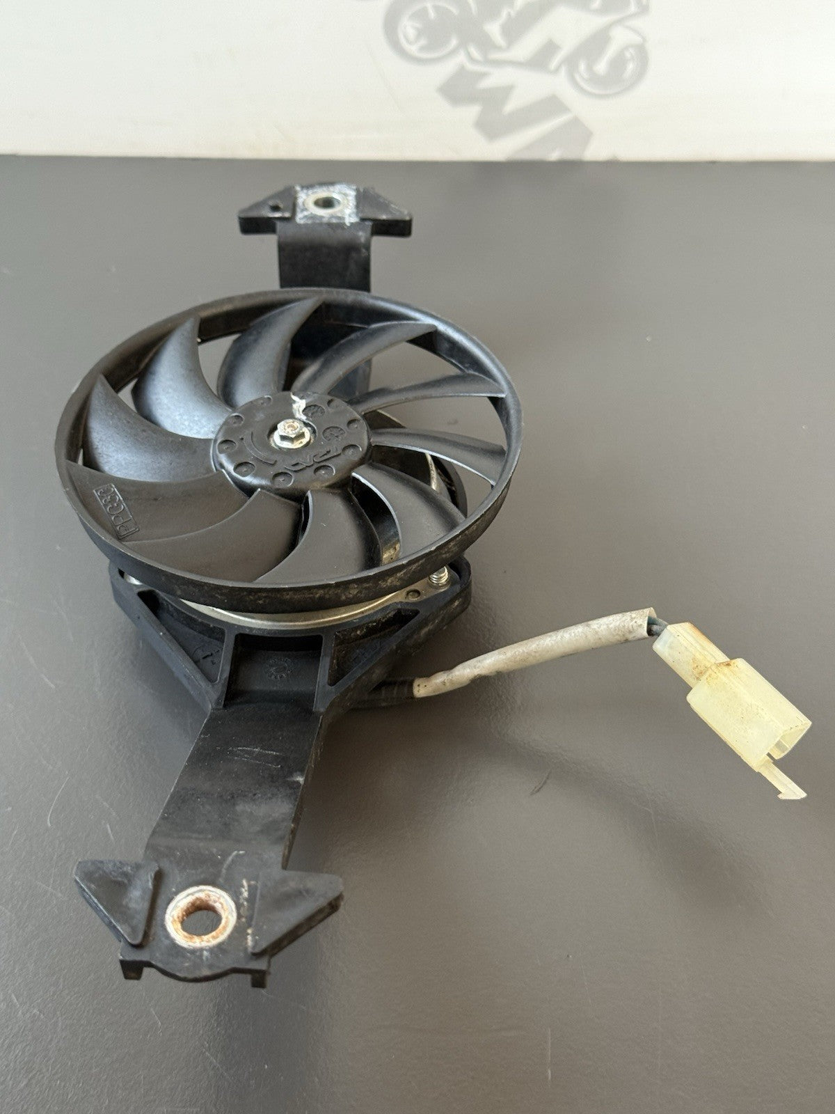 Suzuki GSXS 125 radiator cooling fan 2017 - 2022 GSXS 125 Radiator Fan OEM 2017