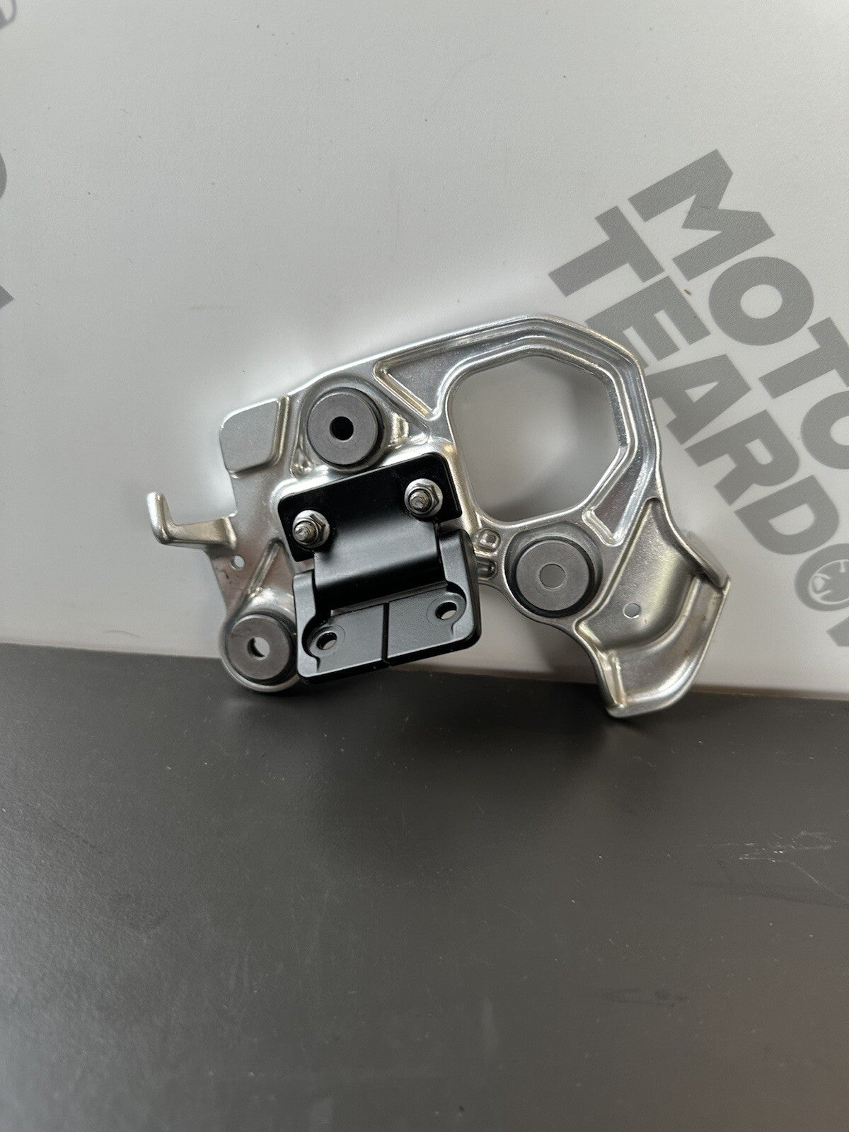 Triumph Street Triple 765 RS Speedo Bracket Clock Bracket Dash Mount Pivot 2017-