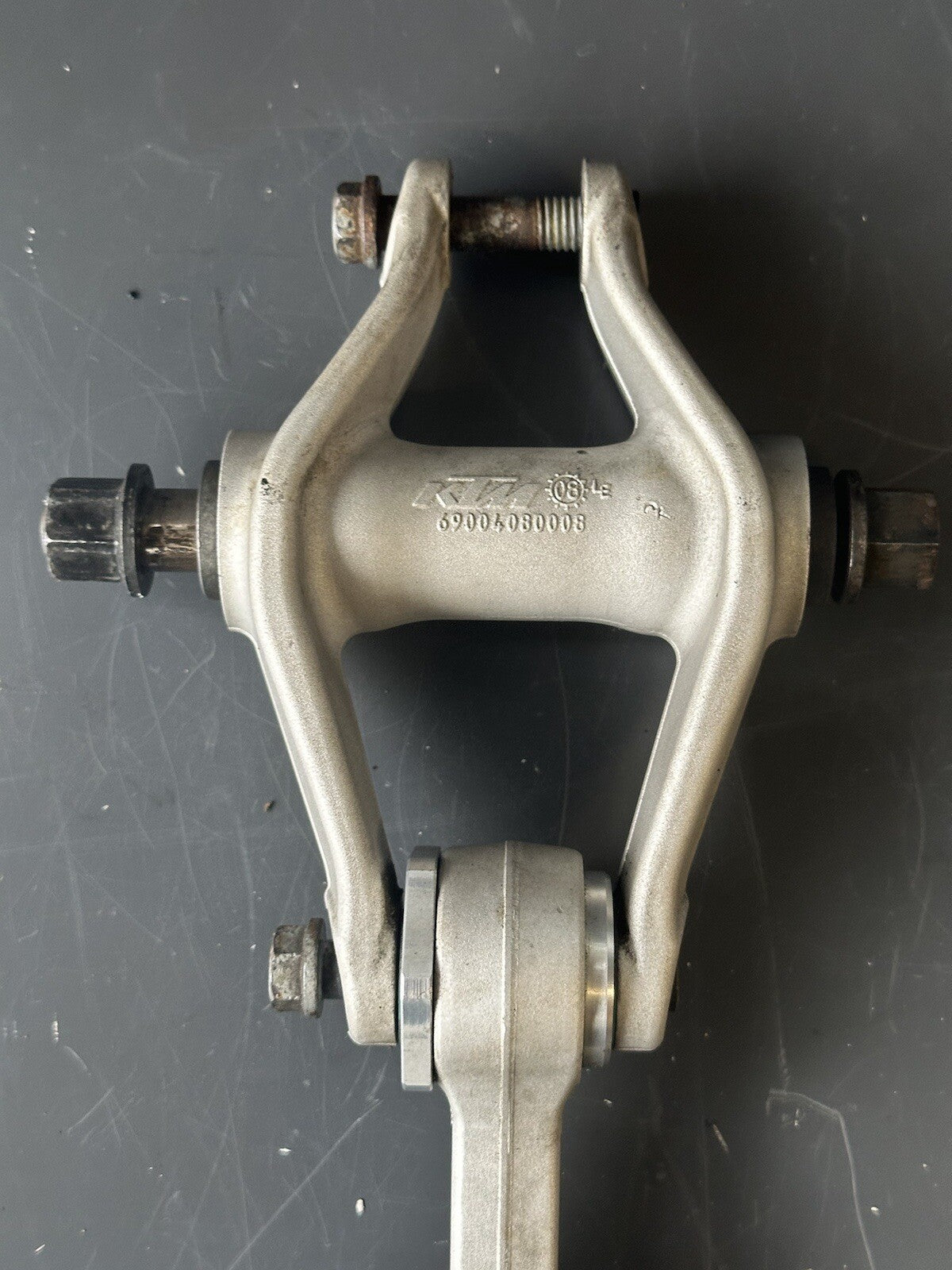 KTM 1190 RC8 rear shock linkage