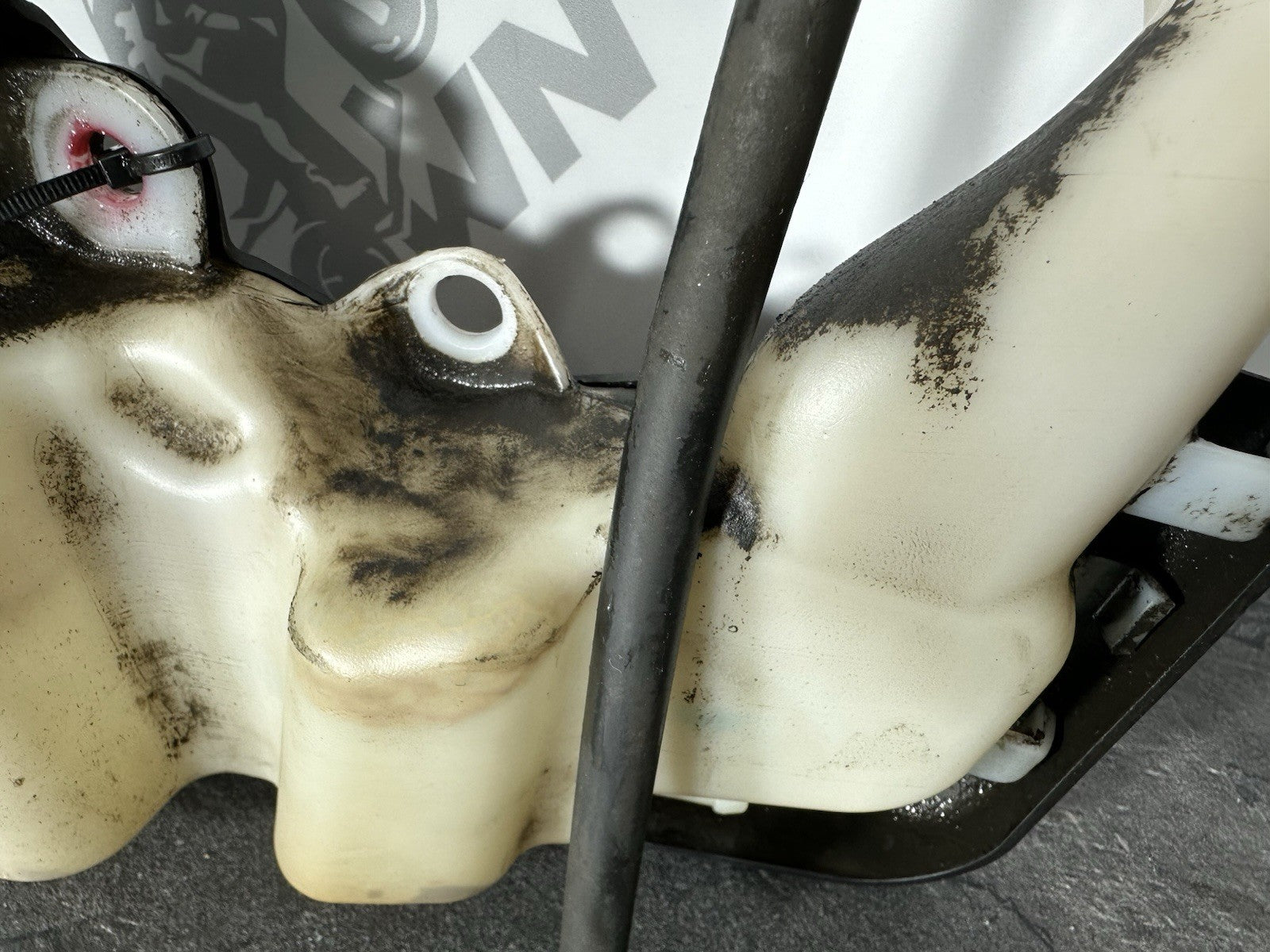 Triumph Street Triple 675 R 2015 Coolant Bottle Expansion Tank 2013-2016 16470m