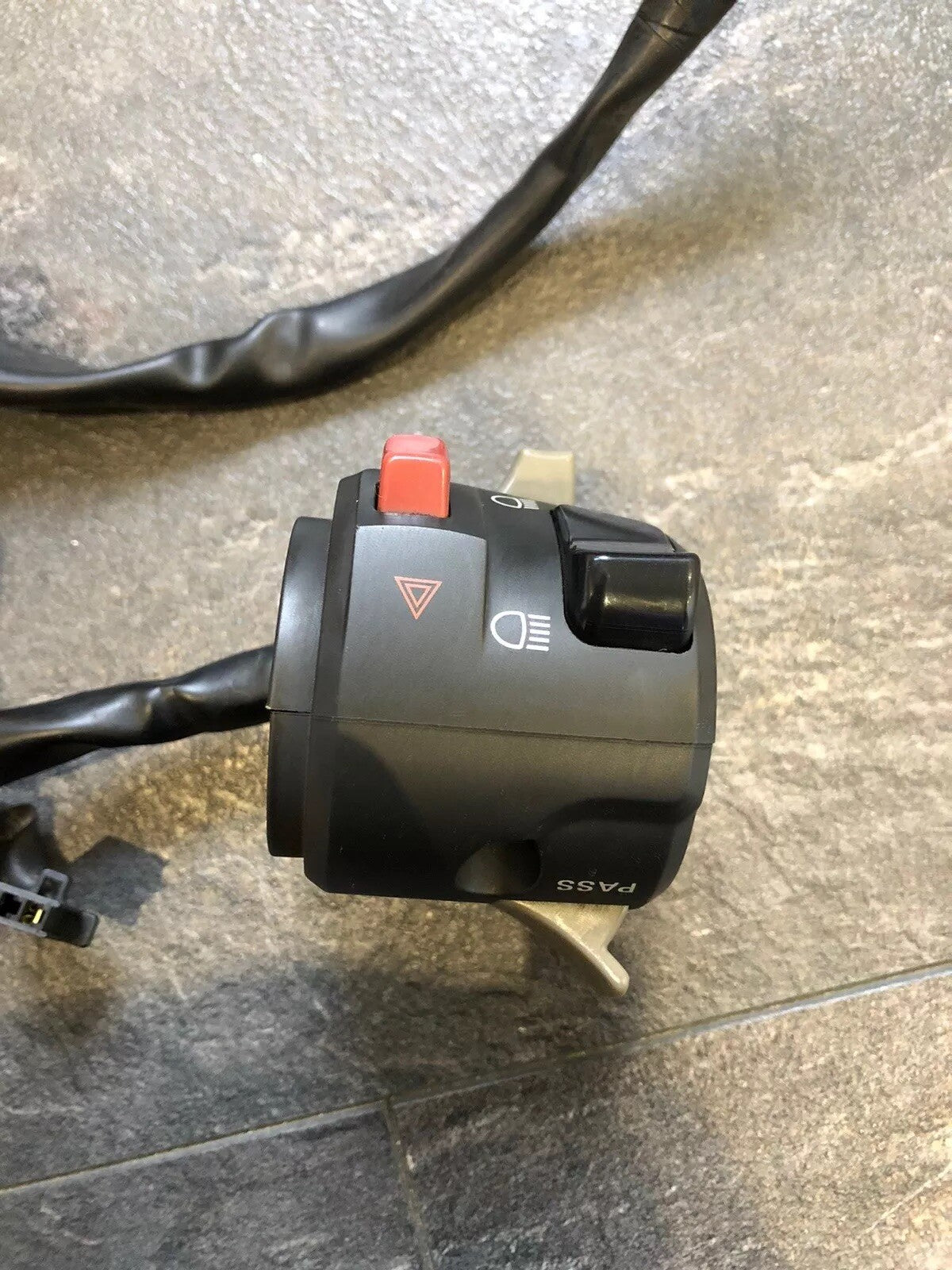Kawasaki Z1000R Z1000 Left Switch Gear Controls Switchgear 7317 Miles 2018 OEM