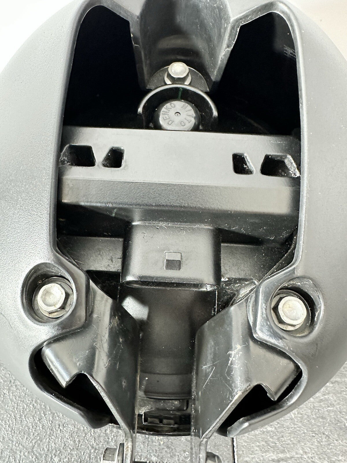 3c006ec2-85ff-4de8-82ed-87d63cf8e34b